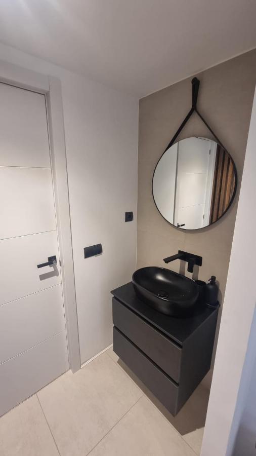 Luxe Appartement In Het Centrum Van Malaga Met Gratis Parkeerplek! Zewnętrze zdjęcie