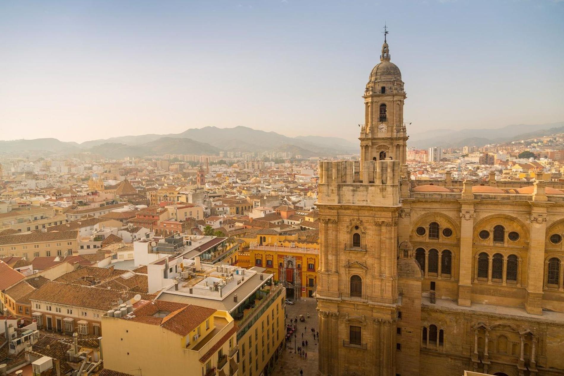 Luxe Appartement In Het Centrum Van Malaga Met Gratis Parkeerplek! Zewnętrze zdjęcie